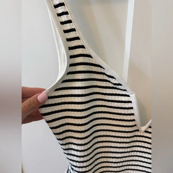 L*Space Coco One Piece Classic, Sailing Along Stripes, L - Picture 5 of 7